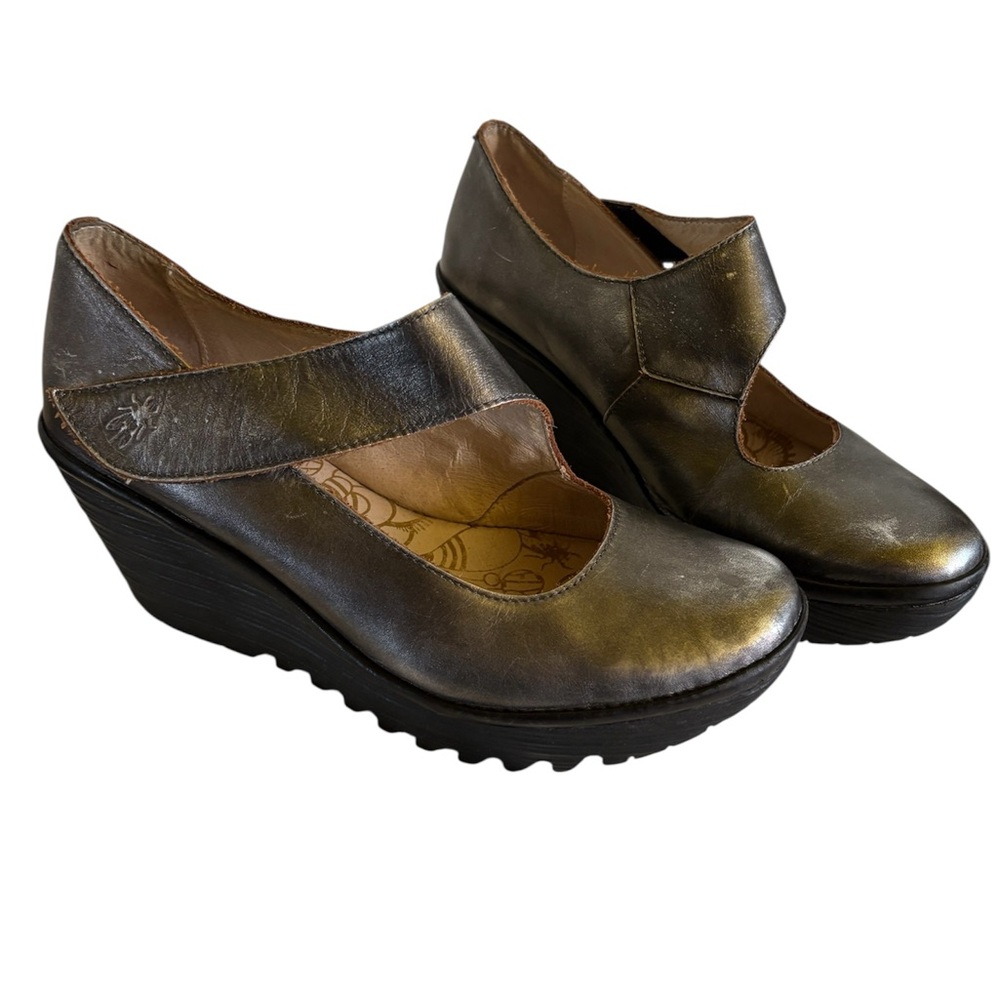 Fly London Metallic Yasi Wedges